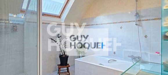 Дом с 5 спальнями в Плугонвелен, Франция № 363286 15