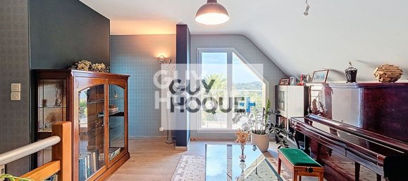 Дом с 5 спальнями в Плугонвелен, Франция № 363286 10