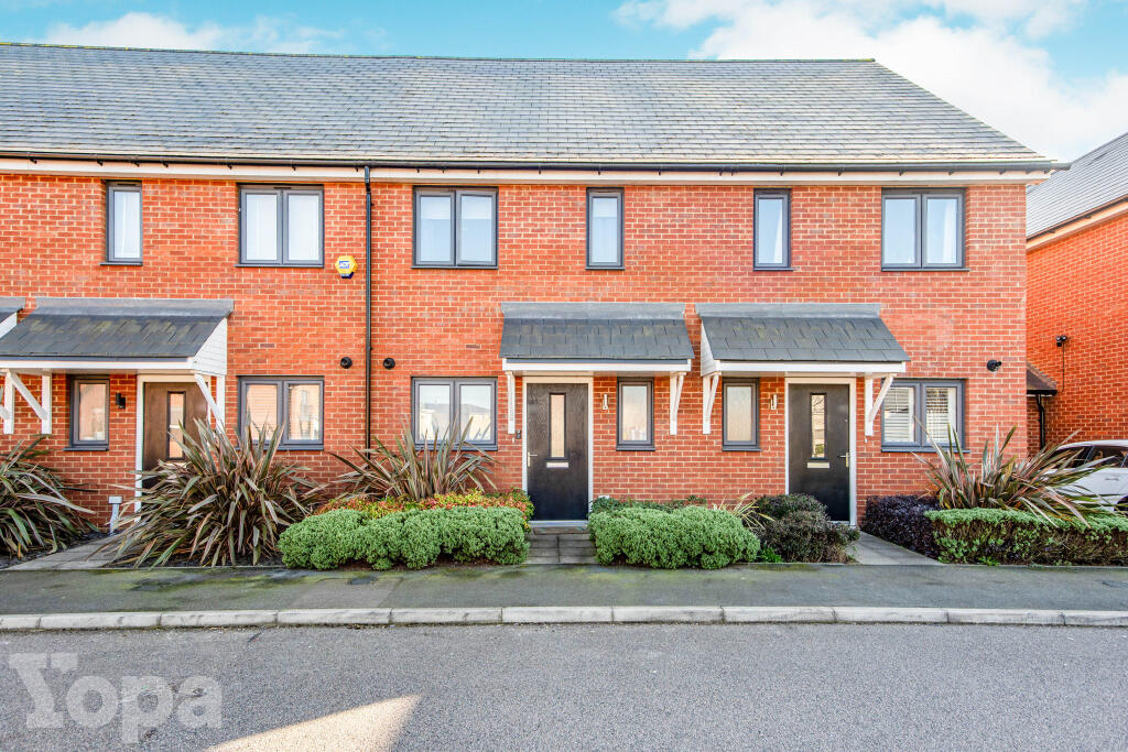 2 bedrooms House in Gravesend, United Kingdom No. 10749