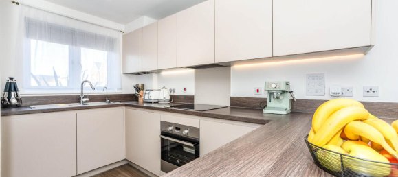 2 bedrooms House in Gravesend, United Kingdom No. 10749 10