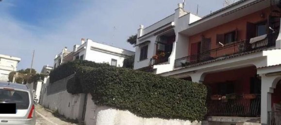 6 rooms House in Anzio, Italy No. 200790 4