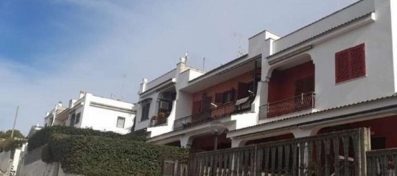 6 rooms House in Anzio, Italy No. 200790 5