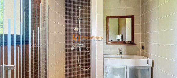 3 bedrooms Villa in Rhone, France No. 273685 86