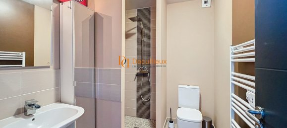 3 bedrooms Villa in Rhone, France No. 273685 64