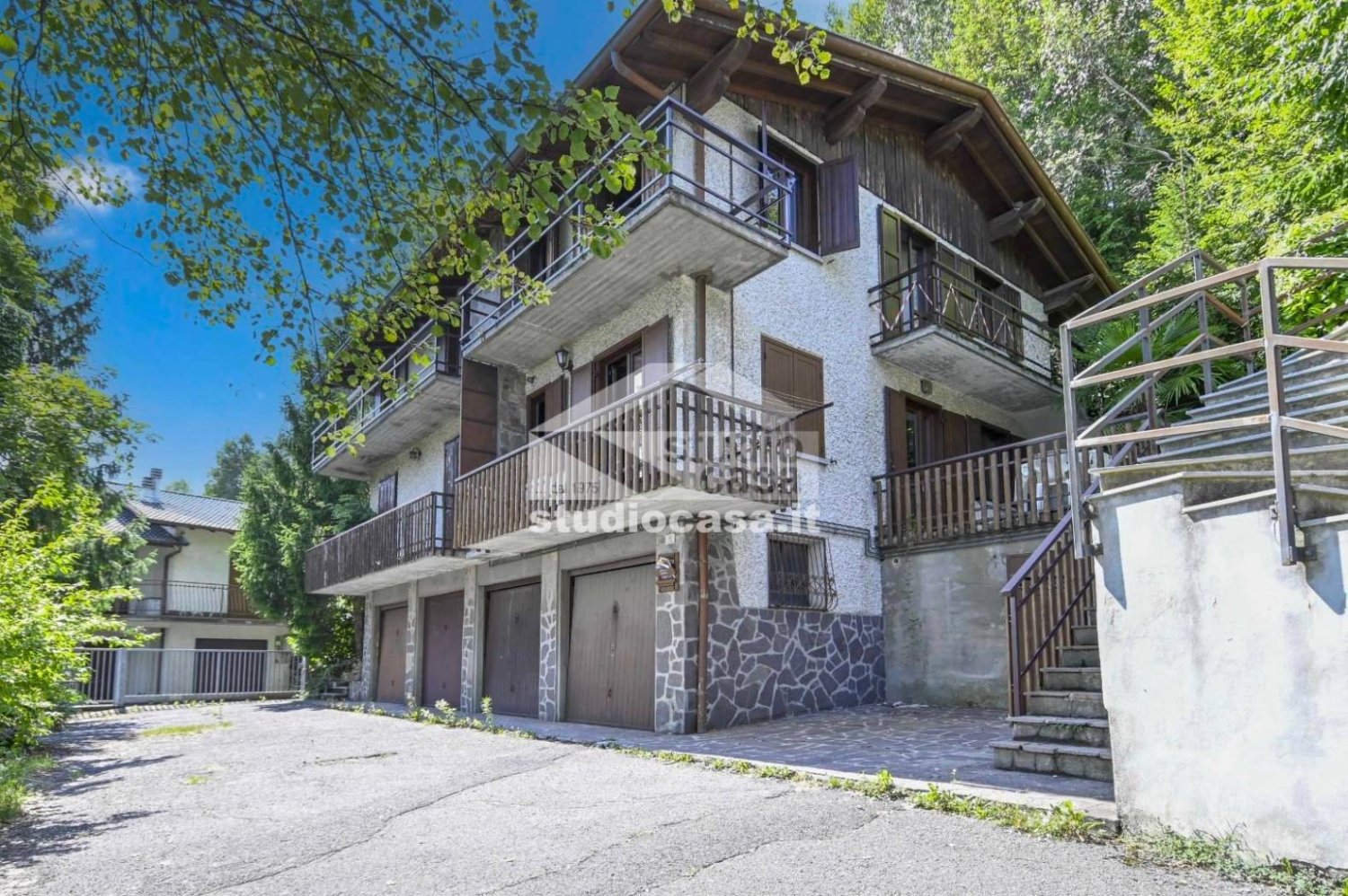 Apartamento de 2 dormitorios en Selvino, Italy No. 295736