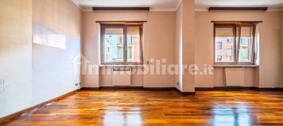 2 chambres Appartement à Turin, Italy No. 342411 3