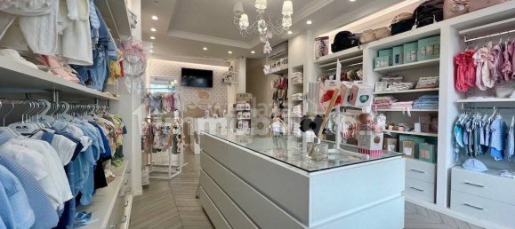 2 rooms Commercial property in San Sebastiano al Vesuvio, Italy No. 10485 6