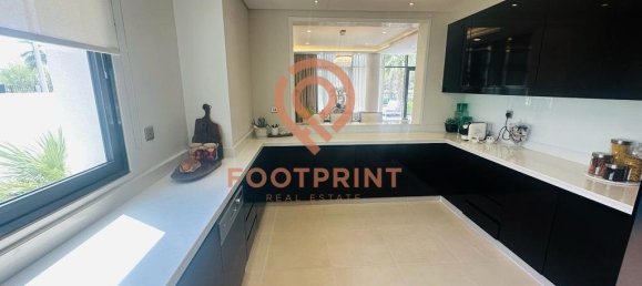 6 bedrooms Townhouse in Dubai, UAE No. 23993 10