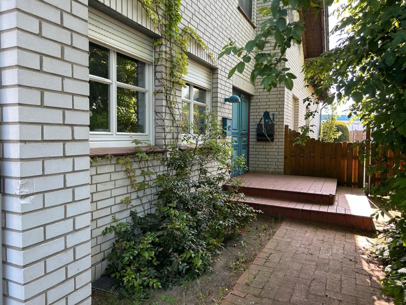 3 bedrooms Commercial property in Herford, Germany No. 239078