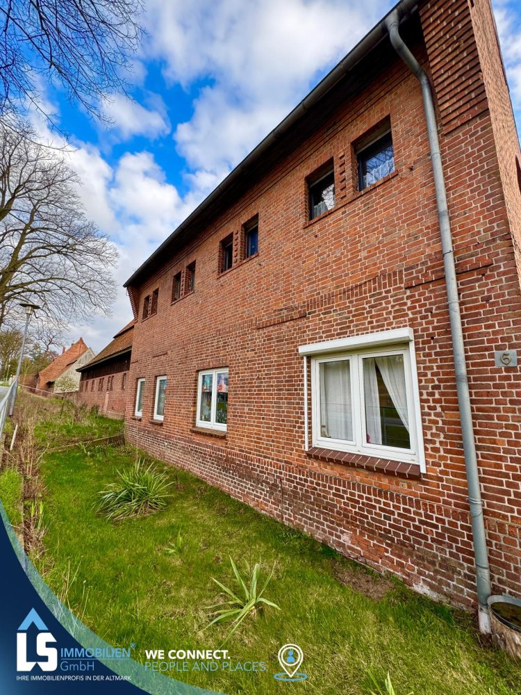 Дом с 8 спальнями в Людвигслуст-Пархим, Германия № 141336