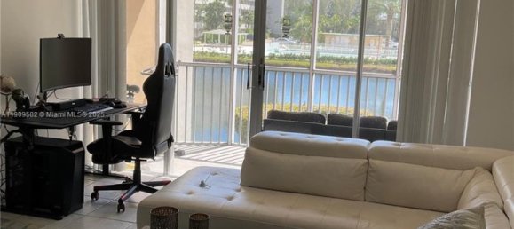1 dormitorio propiedad comercial en venta en Miami, Miami-Dade, Florida, USA № 614245 4
