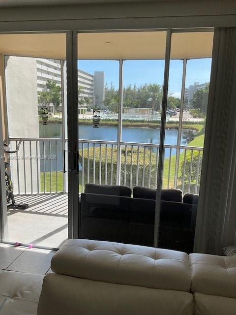 1 dormitorio propiedad comercial en venta en Miami, Miami-Dade, Florida, USA № 614245