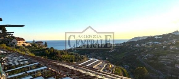 2 bedrooms Villa in Sanremo, Italy No. 14362 9