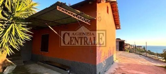 2 bedrooms Villa in Sanremo, Italy No. 14362 2