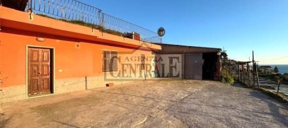 2 bedrooms Villa in Sanremo, Italy No. 14362 5