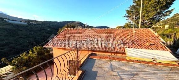 2 bedrooms Villa in Sanremo, Italy No. 14362 6
