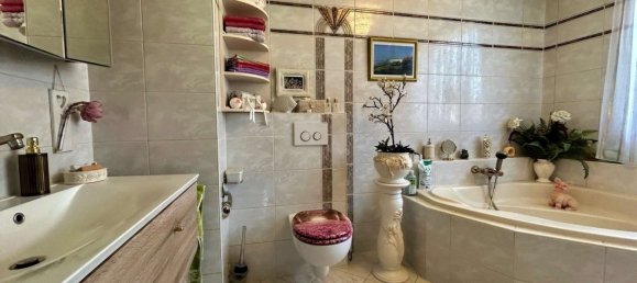 Moradia em banda de 5 divisões em Kaulsdorf, Germany N.º 40815 7