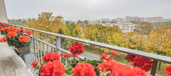 4 bedrooms Apartment in Reims, France No. 82810 3