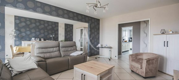 4 bedrooms Apartment in Reims, France No. 82810 4