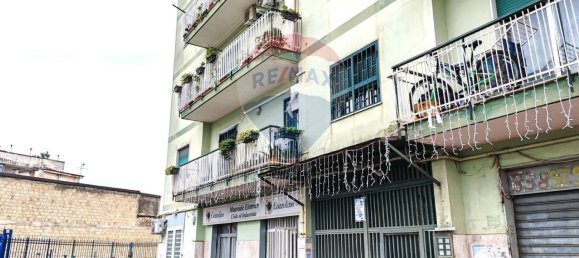 Imóvel comercial de 3 divisões em Casoria, Italy N.º 326124 12