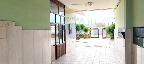 Imóvel comercial de 3 divisões em Casoria, Italy N.º 326124 8