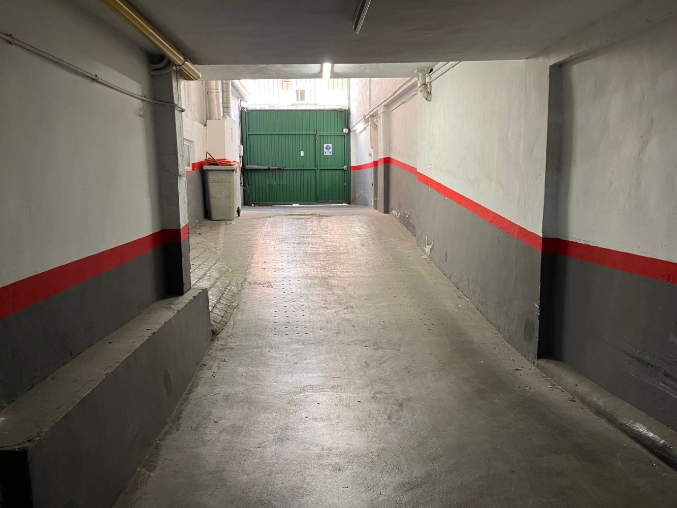 12m² Garage in Madrid, Spain No. 166204