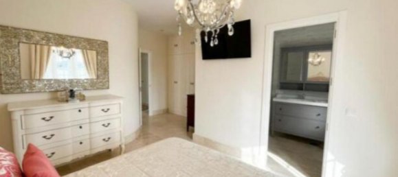 5 bedrooms Villa in San Roque, Spain No. 138821 12