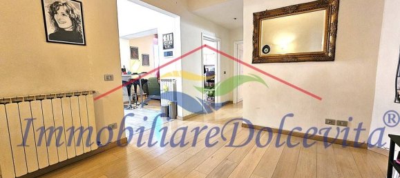 3 bedrooms Apartment in Florence, Italy No. 35541 14
