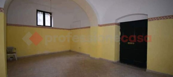 30m² Commercial property in Nocera Inferiore, Italy No. 88379 4