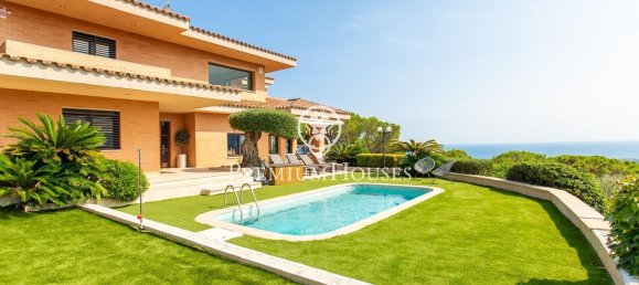 4 bedrooms House in Cabrils, Spain No. 179406 3