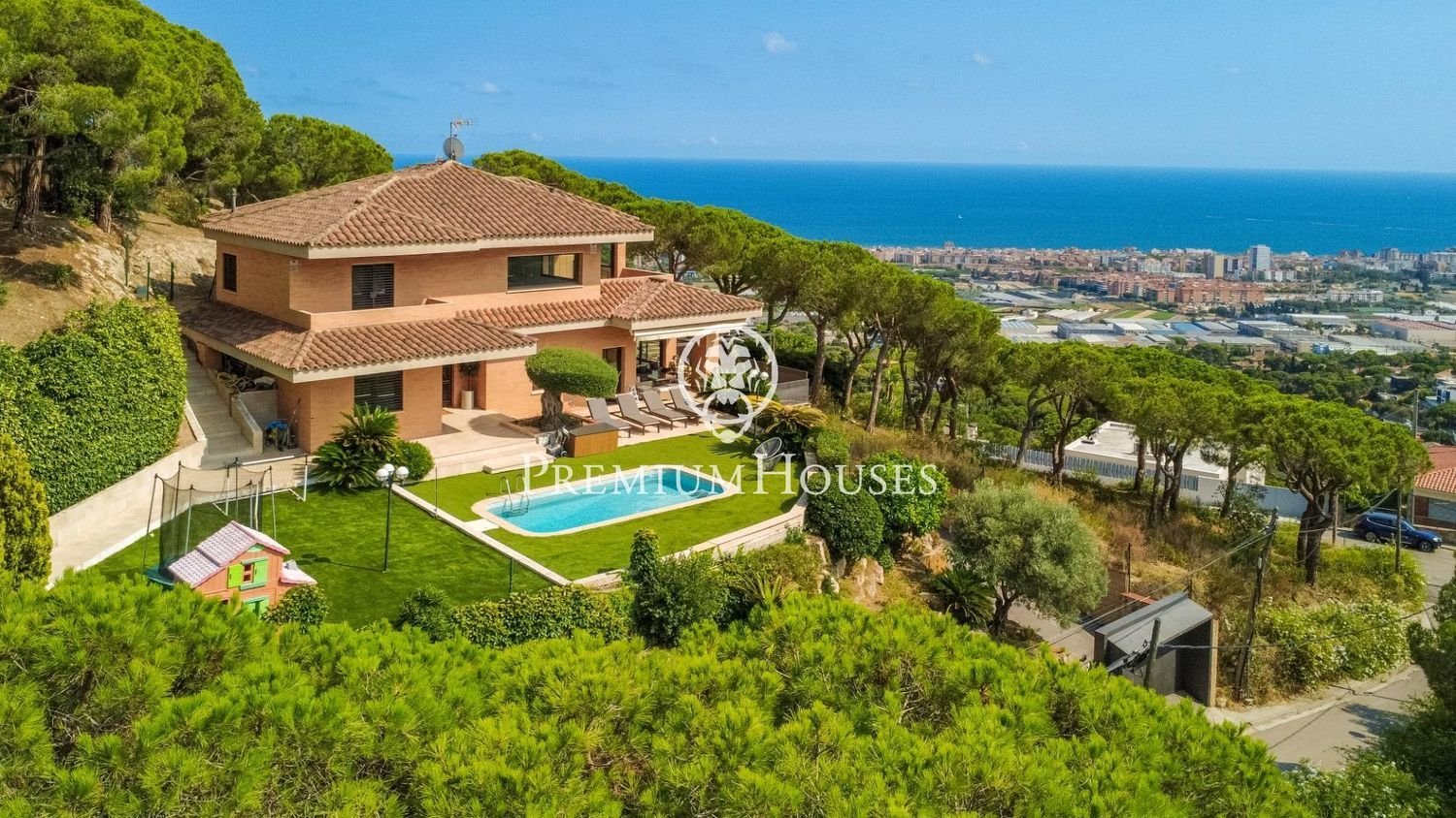 4 bedrooms House in Cabrils, Spain No. 179406