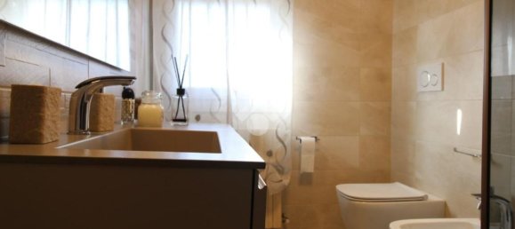 3 Schlafzimmer Wohnung in Casalgrande, Italy, Nr. 349379 14