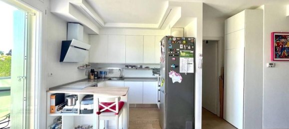 3 غرف نوم شقة في Bologna, Italy رقم 26216 10