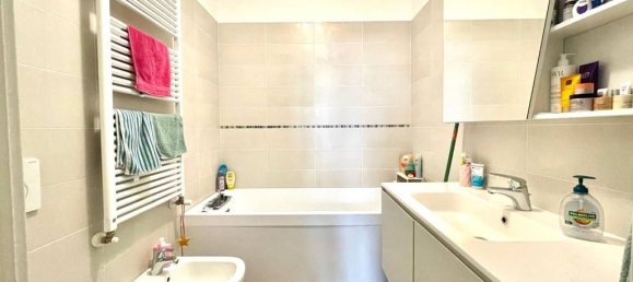 3 غرف نوم شقة في Bologna, Italy رقم 26216 47