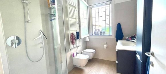 3 غرف نوم شقة في Bologna, Italy رقم 26216 38