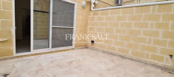 2 bedrooms Maisonette in Xaghra, Malta No. 5894 11