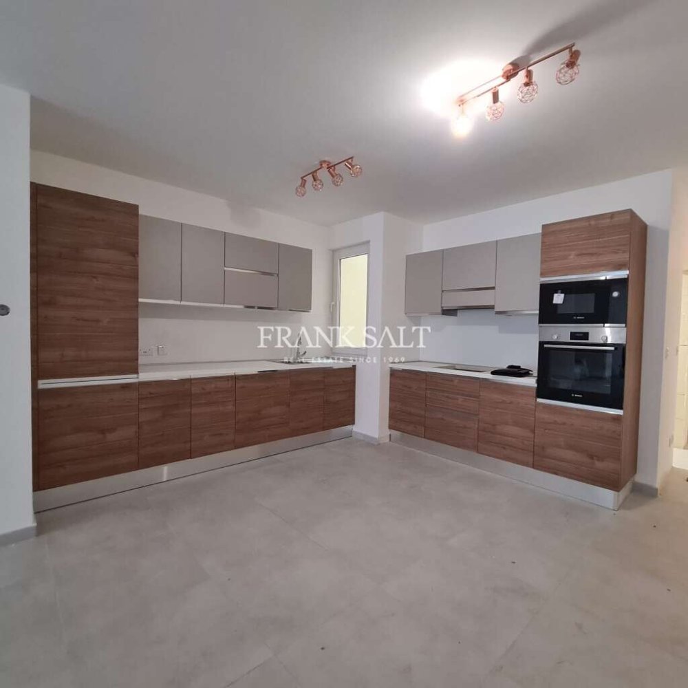 2 bedrooms Maisonette in Xaghra, Malta No. 5894