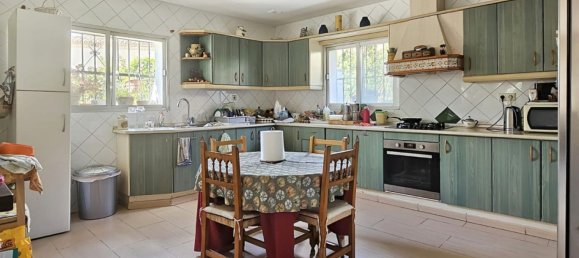 5 bedrooms Villa in Marbella, Spain No. 133597 13