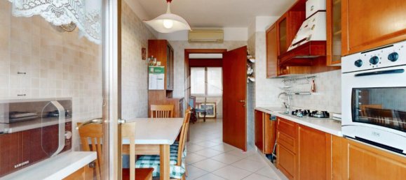 2 Schlafzimmer Wohnung in Cusano Milanino, Italy, Nr. 340385 11