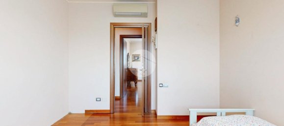 2 Schlafzimmer Wohnung in Cusano Milanino, Italy, Nr. 340385 22