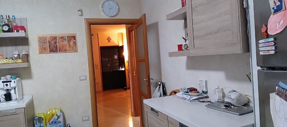 Casa de 5 habitaciónes en Brusciano, Italy No. 255359 11