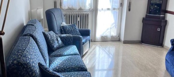 2 rooms Apartment in Rome, Italy No. 30274 8