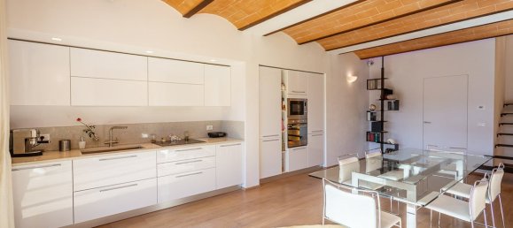 Дом с 2 спальнями в Вольтерра, Италия № 141931 36