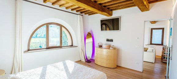 Дом с 2 спальнями в Вольтерра, Италия № 141931 3