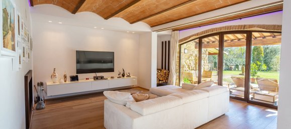 Дом с 2 спальнями в Вольтерра, Италия № 141931 42