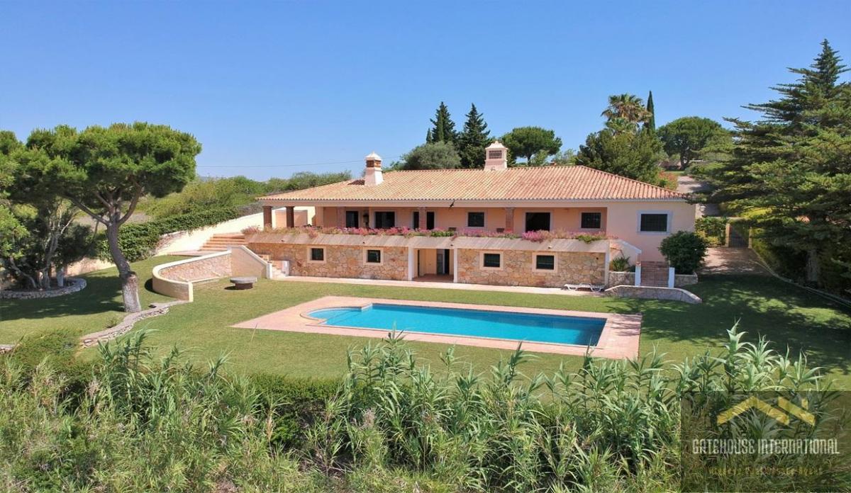 4 Schlafzimmer Villa in Loule, Portugal, Nr. 1712