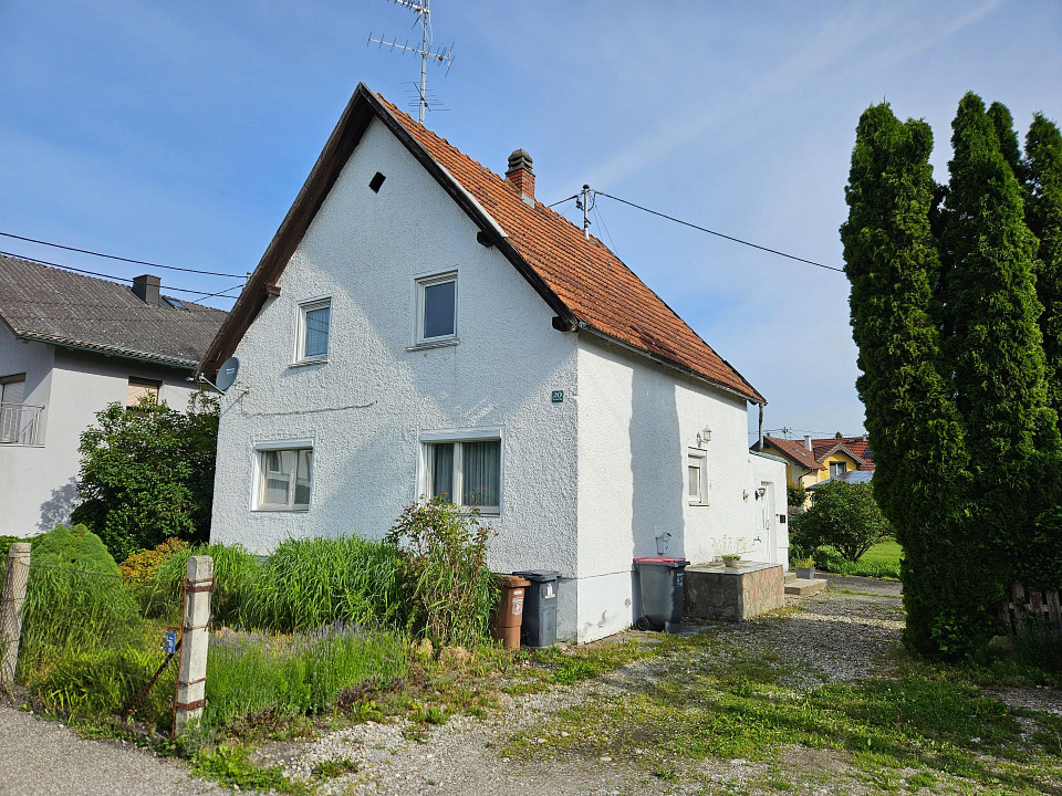 Дом с 4 комнатами в Браунау ам Инн, Австрия № 131498