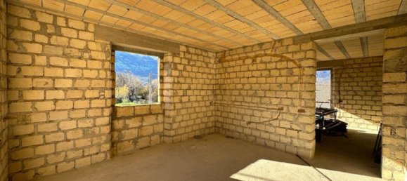 2 bedrooms House in Caramanico Terme, Italy No. 173195 12