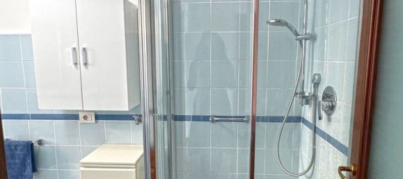 4-salle Appartement à Chiavari, Italy No. 278122 8