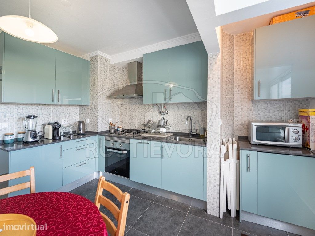 3 bedrooms Apartment in Loures, Portugal No. 256278